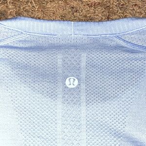 long sleeve lulu lemon top